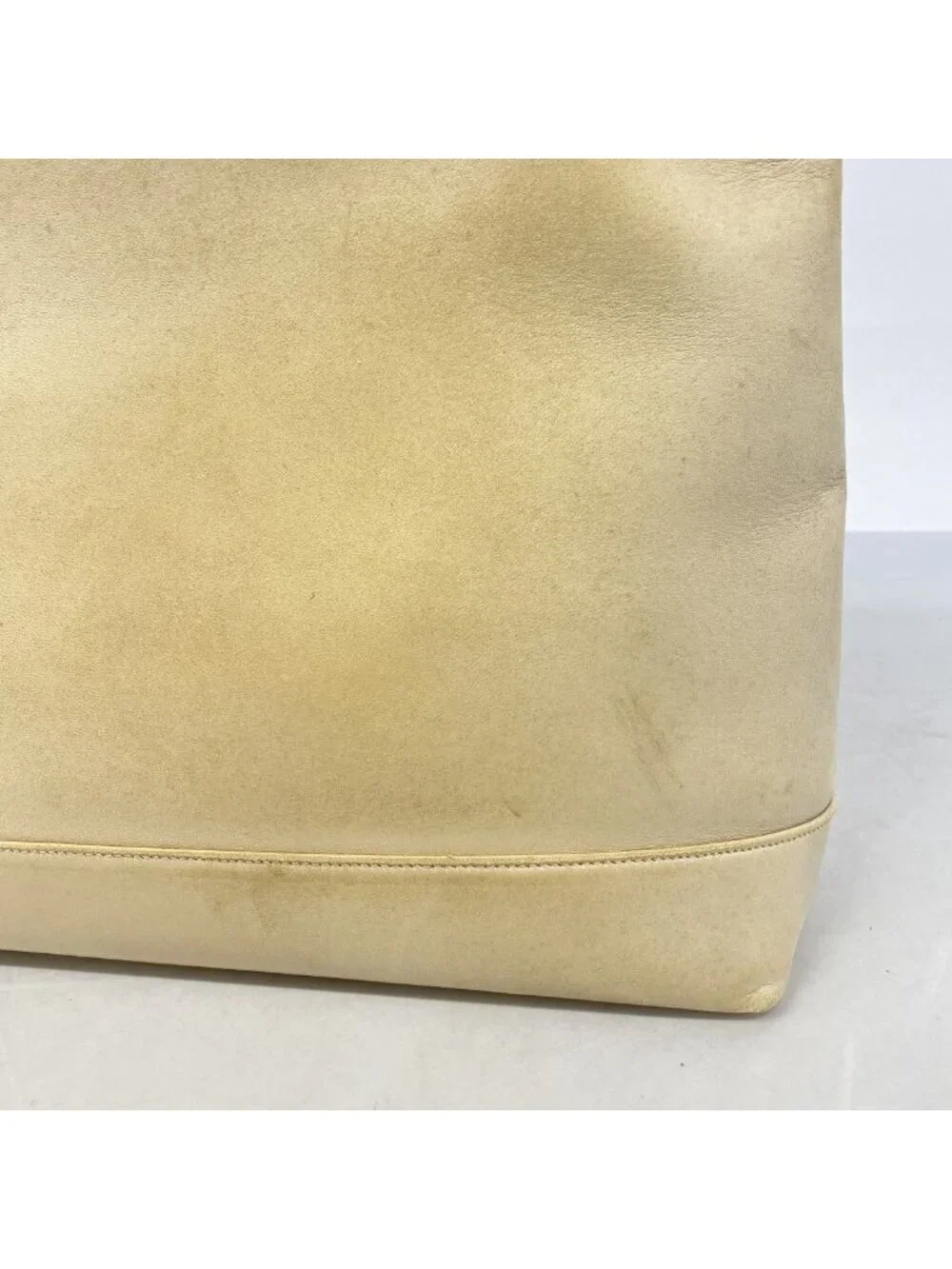Chanel Shoulder Bag Leather Beige Gold